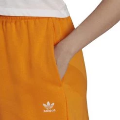 ADIDAS ORIGINALS SHORT ADICOLOR ESSENTIAL DONNA Arancio -Tendenza Italia adidas originals hc0627 shorts logo piccolo garzato donna sport style donna 044372001 ora 5