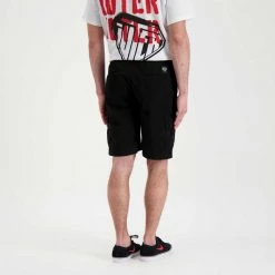 IUTER BERMUDA CARGO Nero -Tendenza Italia iuter 22sisj01 bermuda cargo street style uomo 044751801 black 5