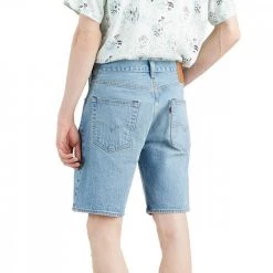 LEVI'S BERMUDA IN DENIM 501® ORIGINAL Azzurro 11 LEVI'S BERMUDA IN DENIM 501® ORIGINAL Azzurro -Tendenza Italia levi s 36512 bermuda in denim hemmed short casual uomo 045064801 0147 5