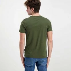 NAPAPIJRI T-SHIRT MINI LOGO SALIS Verde 9 NAPAPIJRI T-SHIRT MINI LOGO SALIS Verde -Tendenza Italia napapijri np0a4frp t shirt mini logo salis casual uomo 043699001 ge4 3