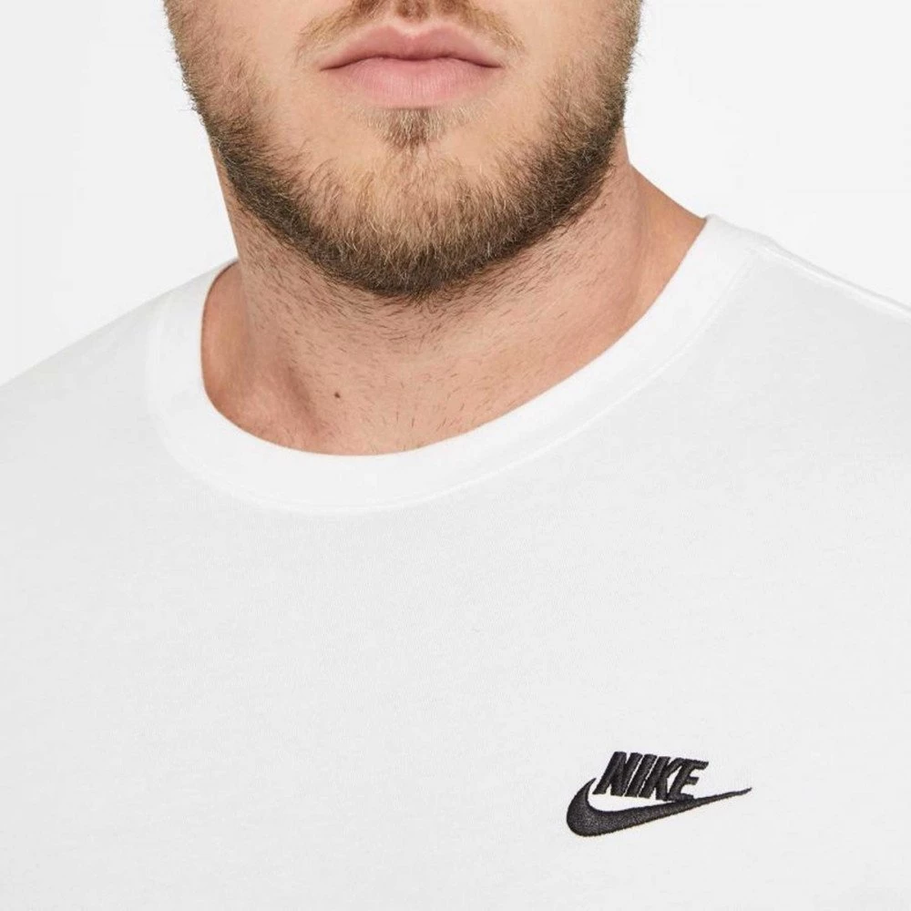 NIKE T-SHIRT CLUB MINI LOGO Bianco 7 NIKE T-SHIRT CLUB MINI LOGO Bianco - immagine 5