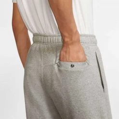 NIKE PANTALONI CLUB JOGGER Grigio -Tendenza Italia nike bv2679 pantaloni club jogger sport style uomo 040986001 063 6