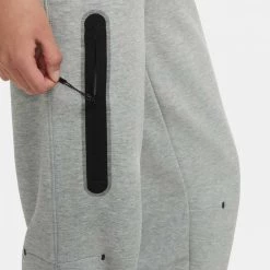 NIKE PANTALONI TECH FLEECE DONNA Grigio 13 NIKE PANTALONI TECH FLEECE DONNA Grigio -Tendenza Italia nike cw4292 pantalone tech fleece donna sport style donna 040981601 063 6