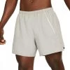 NIKE SHORT CHALLENGER DRI-FIT Grigio 1 NIKE SHORT CHALLENGER DRI-FIT Grigio -Tendenza Italia nike dm4807 short challenger dri fit abbigliamento running uomo 045197801 016 1