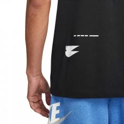 NIKE T-SHIRT ESSENTIAL FUTURA Nero 11 NIKE T-SHIRT ESSENTIAL FUTURA Nero -Tendenza Italia nike dm6377 t shirt essential futura sport style uomo 044502301 010 5