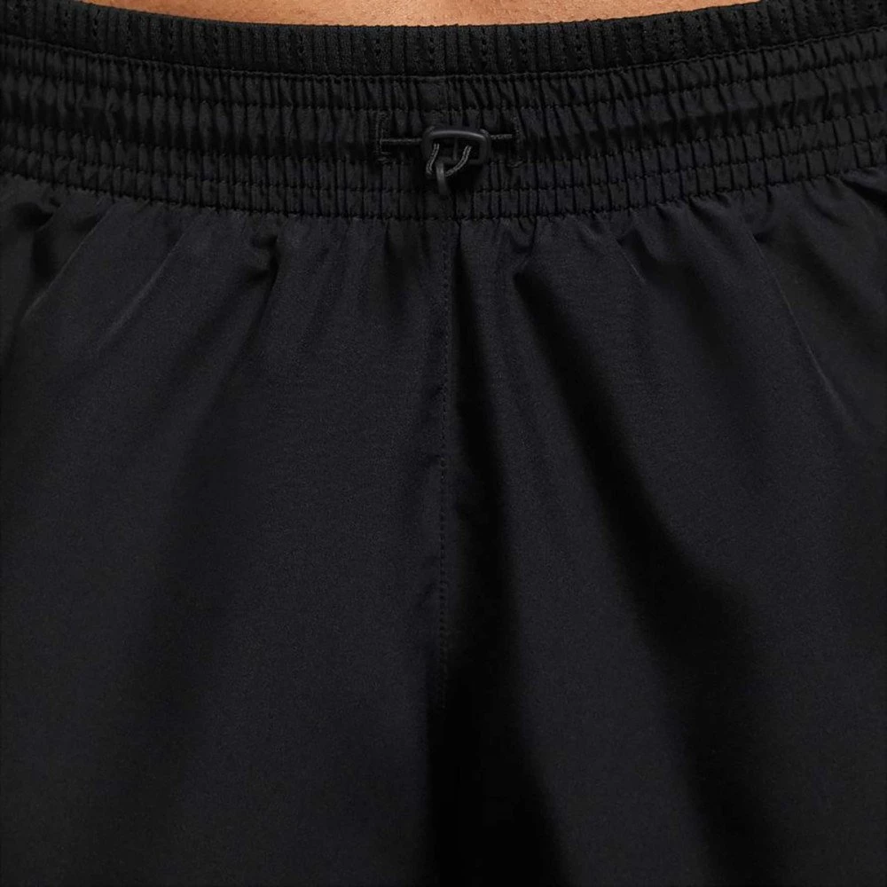 NIKE SHORT SWOOSH RUN DONNA Nero 6 NIKE SHORT SWOOSH RUN DONNA Nero - immagine 4