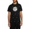 NIKE T-SHIRT SWOOSH BALL Nero -Tendenza Italia nike do2250 t shirt oc hbr ss abbigliamento basket uomo 044583401 010 1