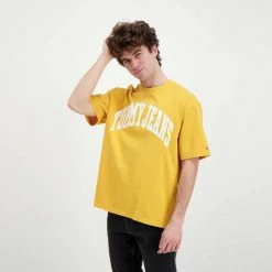 TOMMY JEANS T-SHIRT TOMMY COLLEGIATE Giallo -Tendenza Italia tommy jeans dm0dm12856 t shirt tommy collegiate casual uomo 045110501 zfw 4